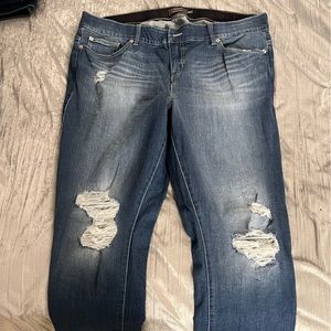 Torrid Bombshell Skinny Premium Stretch 20T jeans with ripped detail